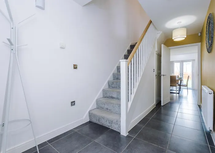 펜션 R&r - Modern Townhouse Near Etihad & Centre 맨체스터