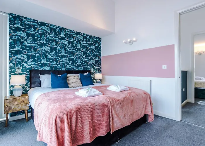 Feriehus Townhouse 5mins To Centre And Etihad - Free Secure Parking