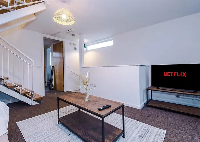 Rest&recharge At A Spacious Townhouse By The Etihad בית נופש