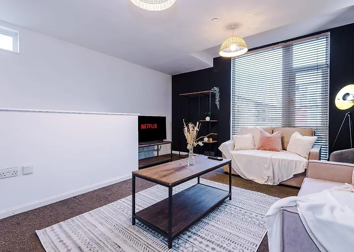 Rest&recharge At A Spacious Townhouse By The Etihad * 맨체스터