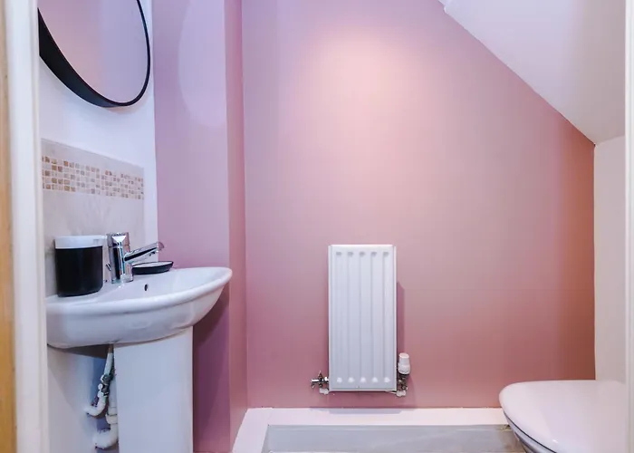 Rest&recharge At A Spacious Townhouse By The Etihad *