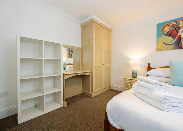 The Burton- Free Gated Parking Apartament Manchester