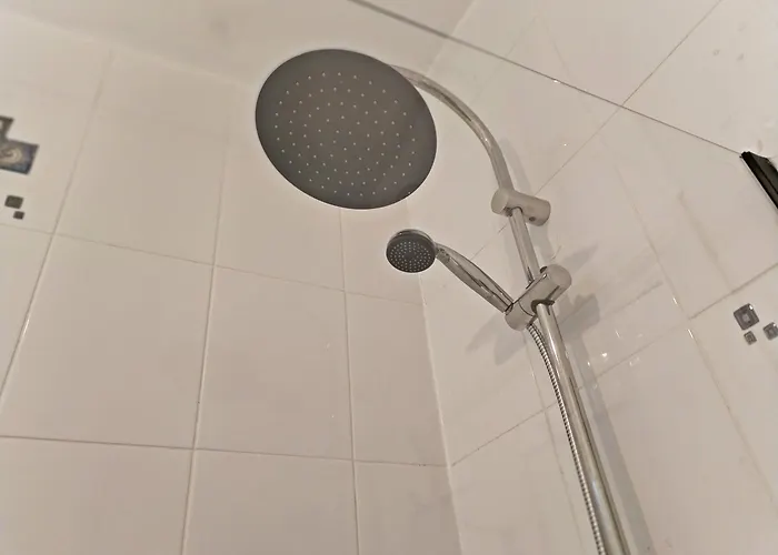 Casa vacanze Modern 4 Bed House - Free Parking Manchester