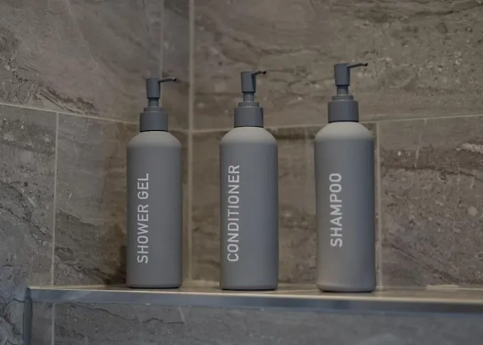 דירה Luxury 4 Bedroom *