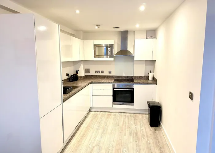 Apartman 2br Duplex In Salford Mcr Sleeps4 Videos In Photos