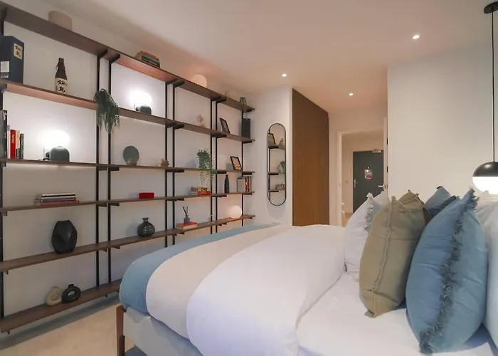 Midori By The Heim Daire *