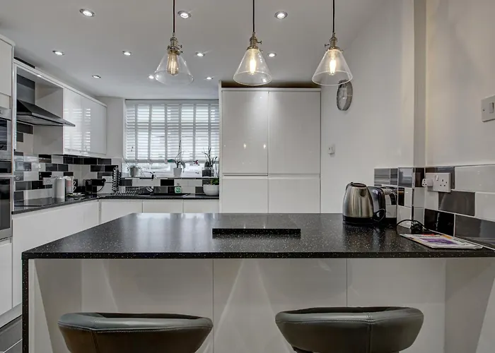 Pass The Keys Stunning 1bed With Parking * 맨체스터