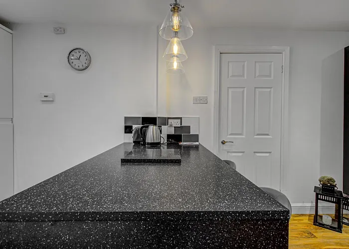 아파트 Pass The Keys Stunning 1bed With Parking