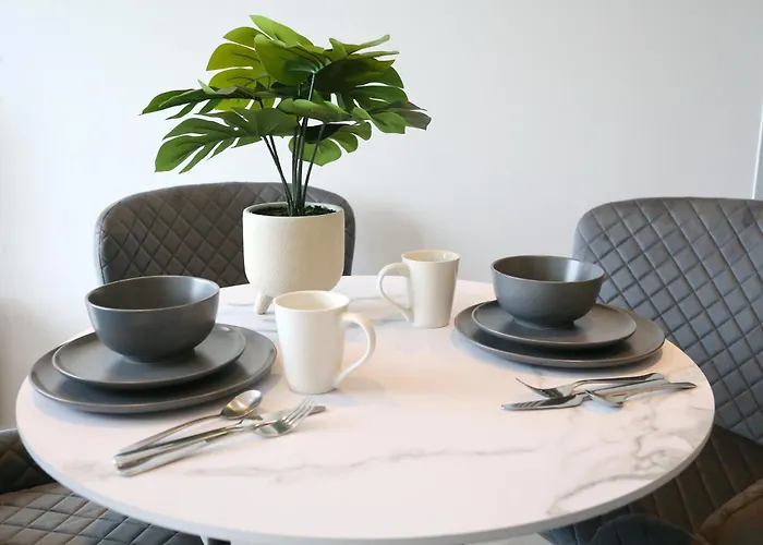 Daire Regent Road - 9th Floor, Pets Allowed, 24hr Shop - Pass The Keys