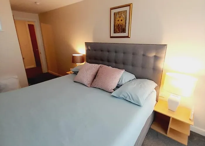 아파트 Modern 2 Bed, 2 Bath Near Etihad Stadium And Coop Live