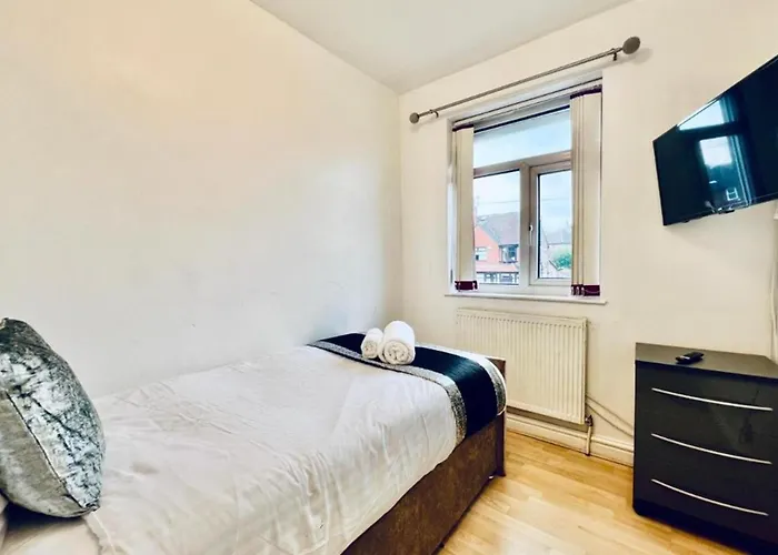 Vakantiehuis 13 Guests - Free Parking - House *