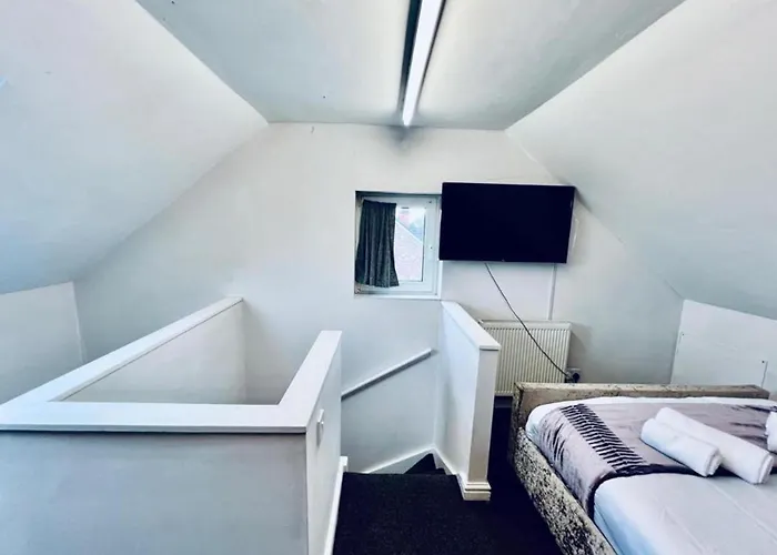 Semesterbostad 13 Guests - Free Parking - House