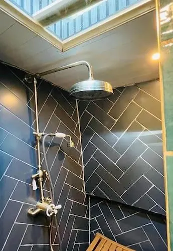 Bespoke Narrowboat *