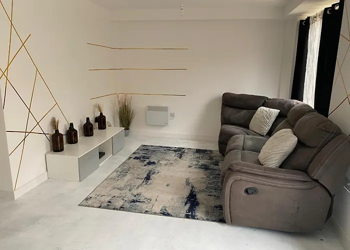 דירה 1 Big Stunning Bedroom In An Central To Piccadilly, Mancity Stadium, And Coop Live מנצ'סטר