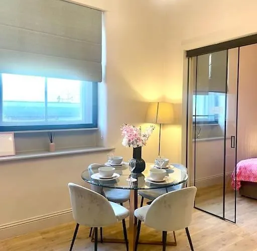 Διαμέρισμα Pretty Pink Posh Penthouse *