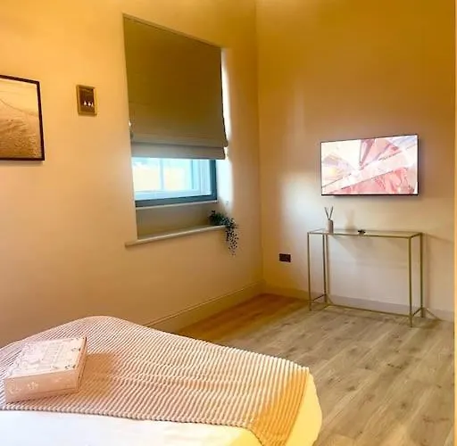 Pretty Pink Posh Penthouse Διαμέρισμα *