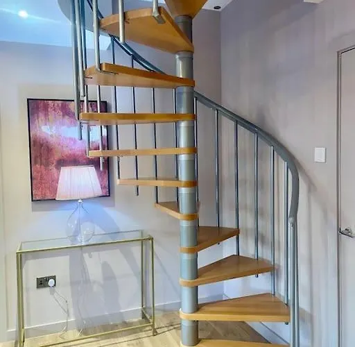 Pretty Pink Posh Penthouse Μάντσεστερ