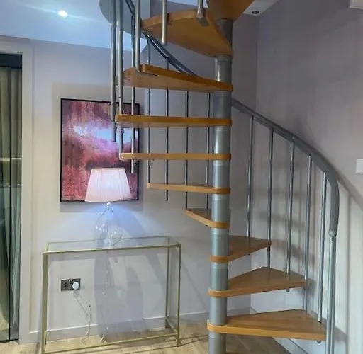 Pretty Pink Posh Penthouse * Μάντσεστερ