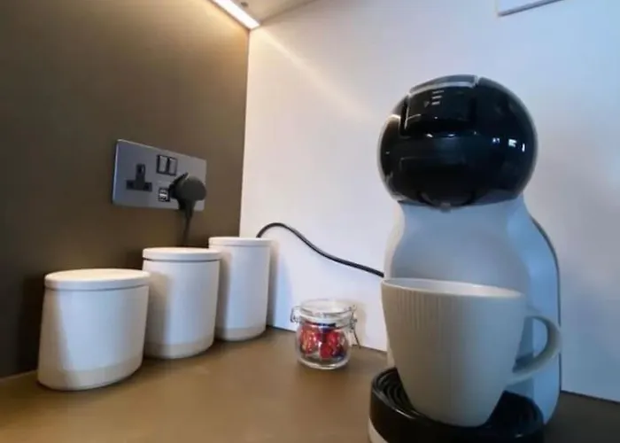 Pretty Pink Posh Penthouse Apartment