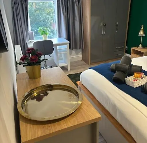 Withington Haven - 2-bed Luxury 아파트