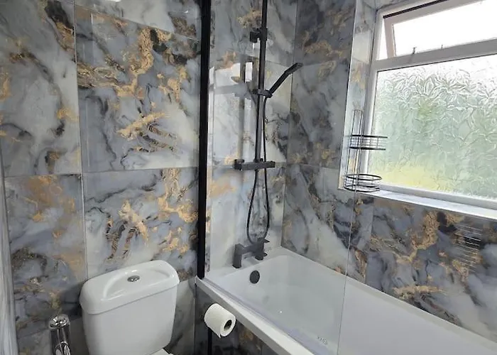 Cosy 3 Bed With Parking Near Piccadilly, Etihad Stadium And Coop Live Sleeps Up To 6 Σπίτι διακοπών