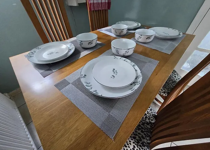 Cosy 3 Bed With Parking Near Piccadilly, Etihad Stadium And Coop Live Sleeps Up To 6 Σπίτι διακοπών *