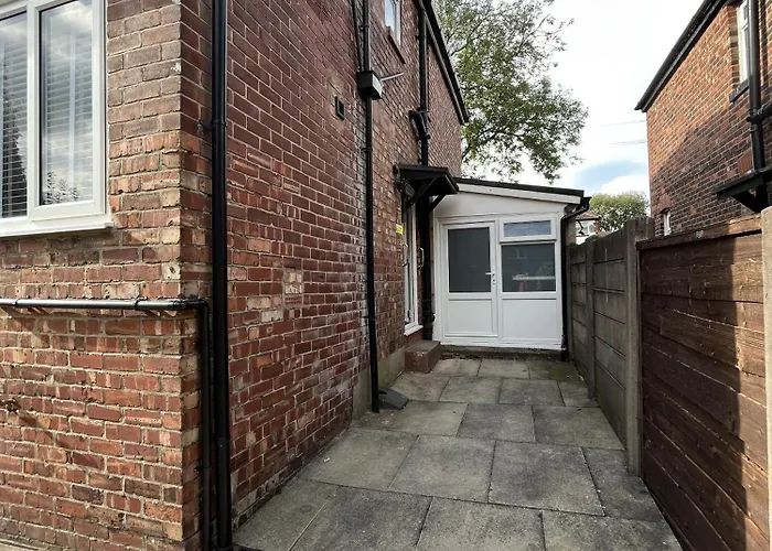 Semesterbostad Modern 3-bed Stay-away-home Sleeps 6 Nr Manchester