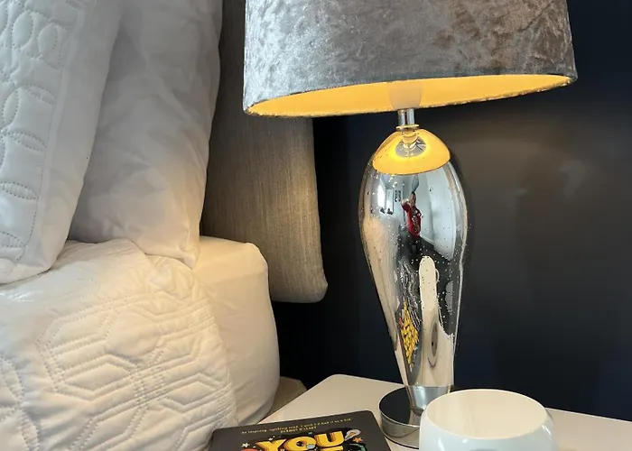 Modern 3-bed Stay-away-home Sleeps 6 Nr Casa vacanze *