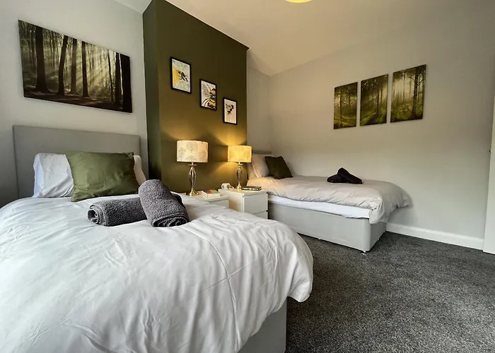 Modern 3-bed Stay-away-home Sleeps 6 Nr * Manchester