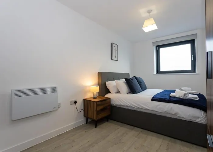 Media Salford Quays Flat By Superhost