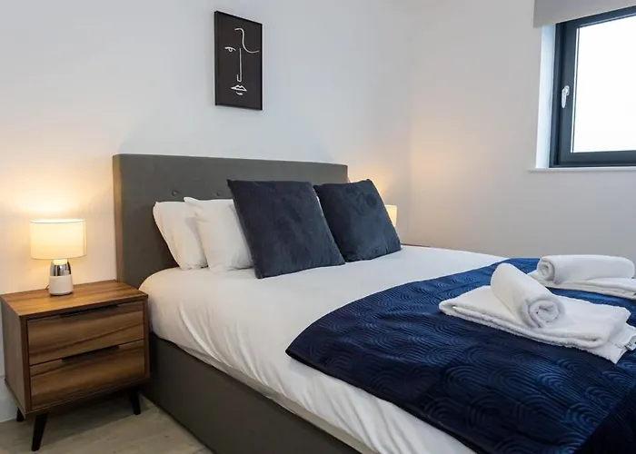 Media Salford Quays Flat By Superhost