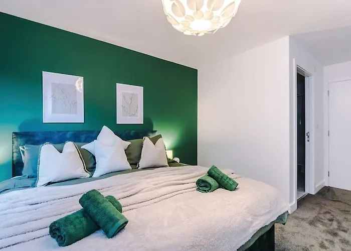 Spacious Deansgate Apartment, Free Park, Sleeps 8 Daire *