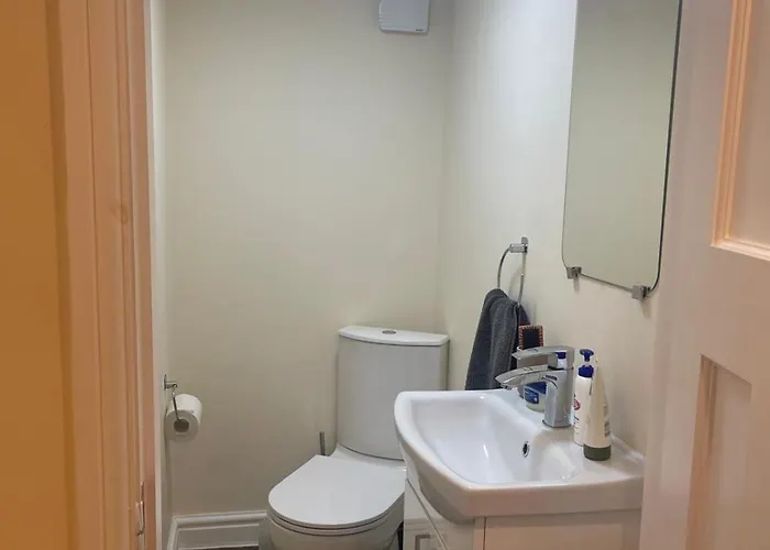 Newly Built Private Ensuite *