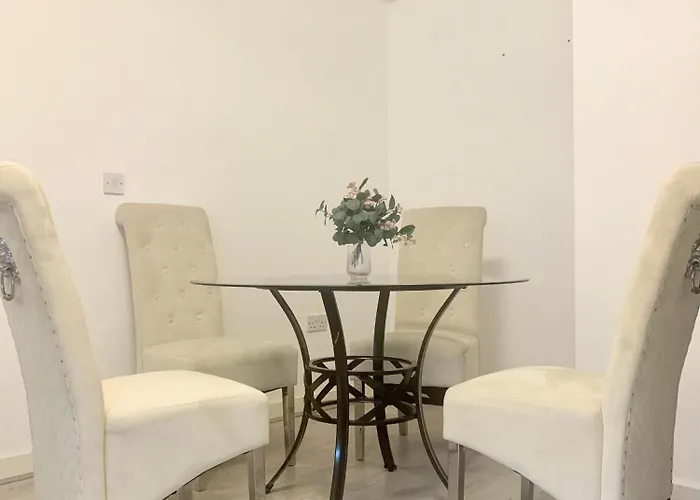 Apartament Entire 2 Bed Cosy City Centre *