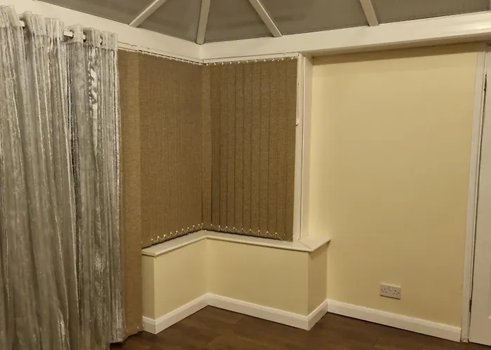 Apple Valley Apartment Manchester