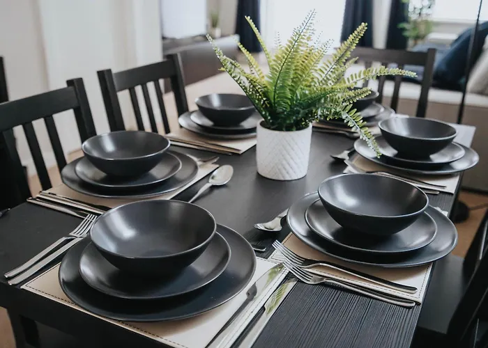 Four Bedroom By Brookland Serviced Short Lets With Free Wifi