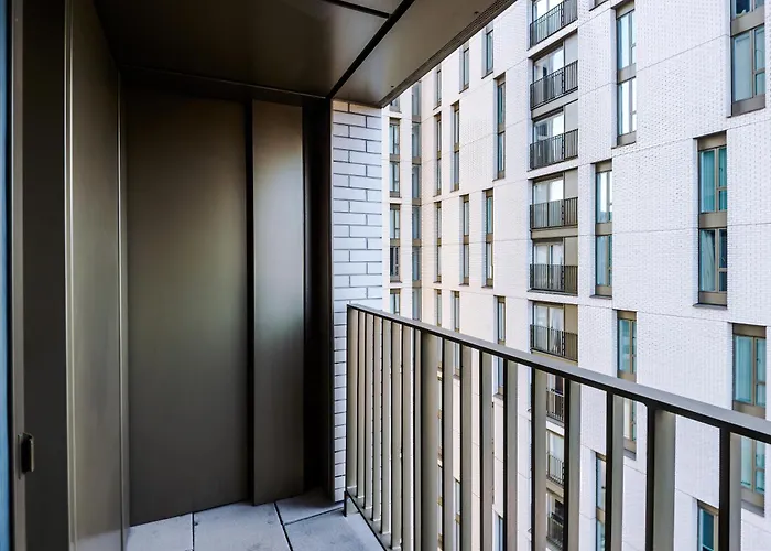 Sleek In By 53 Degrees Property, Ideal For Couples, Amazing Location!