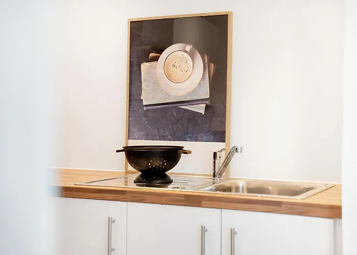 Luxury 2br In Media *