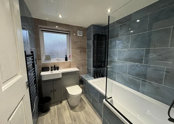 Cosy 2 Double Bedroom In Ancoats 7 Minutes From Coop Live, Etihad Stadium & Centre- Free Parking Available