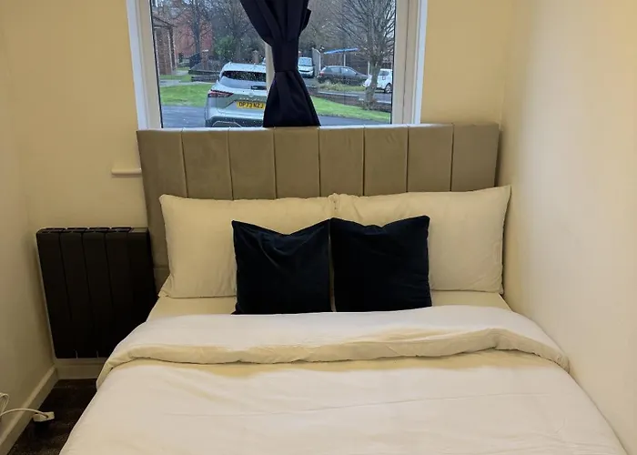 Cosy 2 Double Bedroom In Ancoats 7 Minutes From Coop Live, Etihad Stadium & Centre- Free Parking Available Manchester