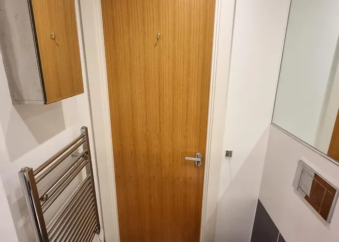 Daire Canal Side Flat By Superhost *