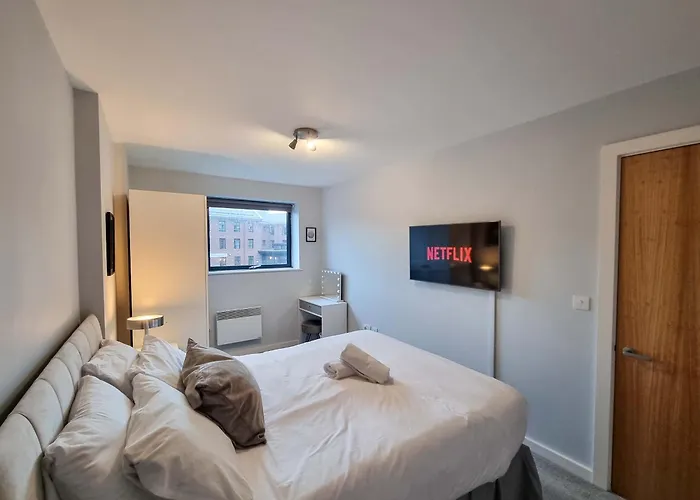 Canal Side Flat By Superhost Daire *