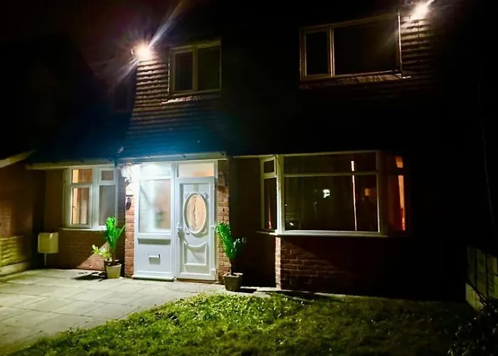 Ever United 招待所