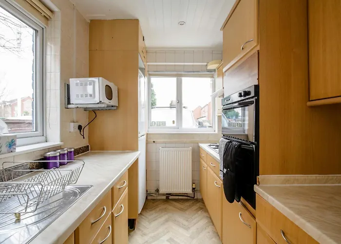 Dom wakacyjny 5-bedroom In Trendy Dibsbury Area With Parking *