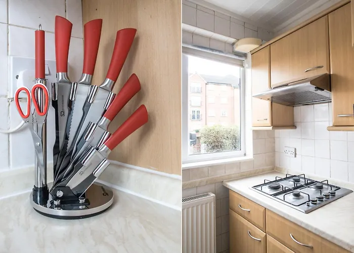 5-bedroom In Trendy Dibsbury Area With Parking 別荘 *