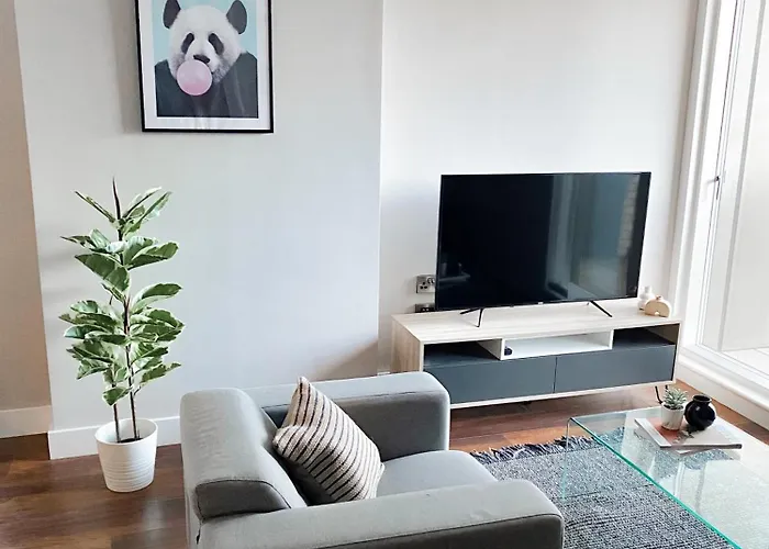 The Panda - Modern 2 Bedroom In Centre