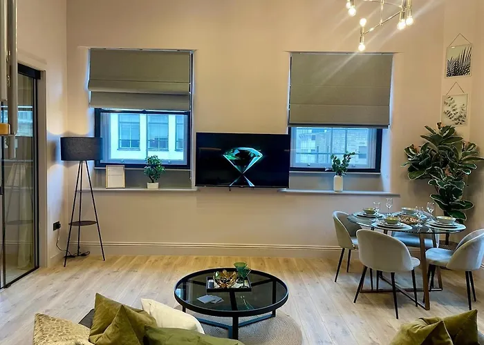 아파트 Emerald Escape 3 Bed 3 Bath 맨체스터