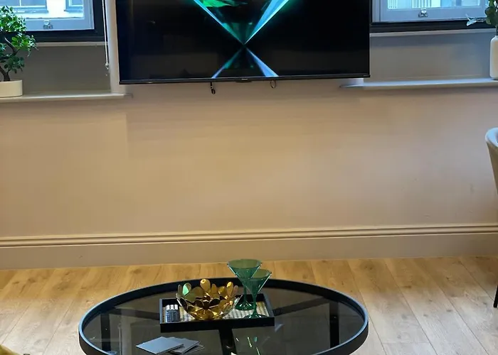 Emerald Escape 3 Bed 3 Bath * 맨체스터