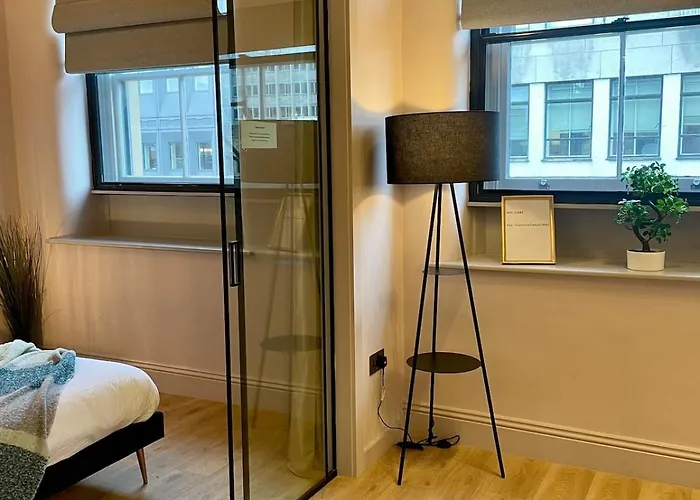 Emerald Escape 3 Bed 3 Bath