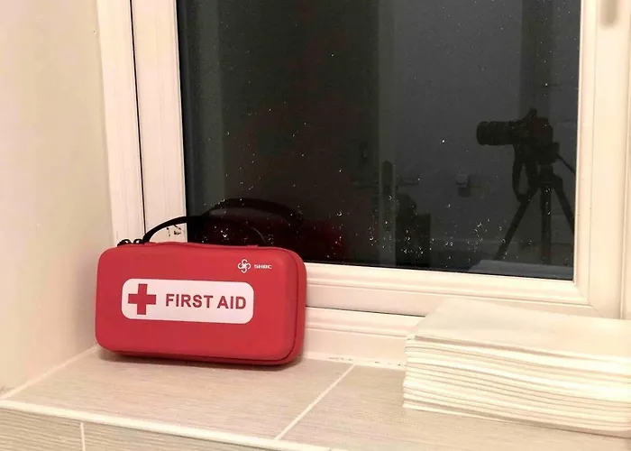 Kwatera prywatna Private Bedroom In Unique Luxury House, Salford,